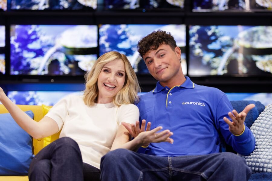 Euronics Italia_Black Friday 2025_Lorella Cuccarini e Samu Colajanni